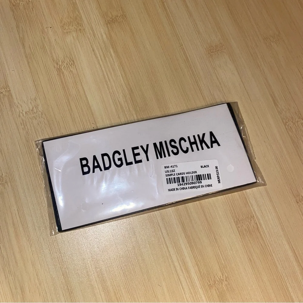 NEW Badgley Mischka Black Simple Cards Holder 7 Card Slots